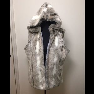Aeropostale Faux Fur Vest With Hood